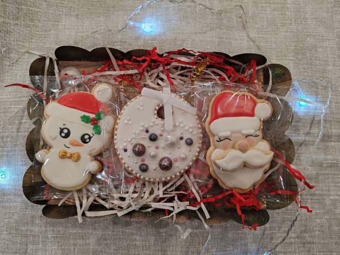 Фотография покупателя товара Коробка для печенья "Счастья в Новом году", 22 х 15 х 3 см - Фото 2