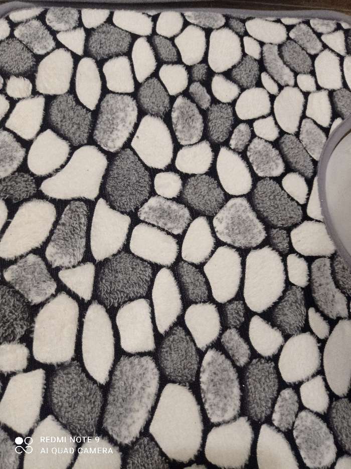 Фотография покупателя товара Набор ковриков для ванной и туалета Доляна «Галька», 2 шт, 40×49 см, 50×80 см - Фото 10
