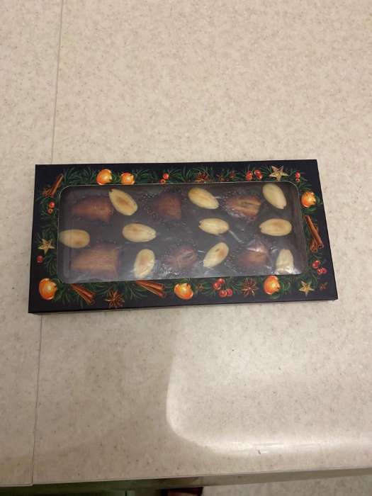 Фотография покупателя товара Коробка для шоколада «Волшебного Нового года!», с окном, 17×8.5×1.5 см - Фото 9