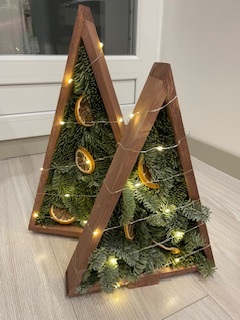 Фотография покупателя товара Кашпо деревянное "Ящик Ёлочка треугольником", МАССИВ, 32×23×4.5 см - Фото 7