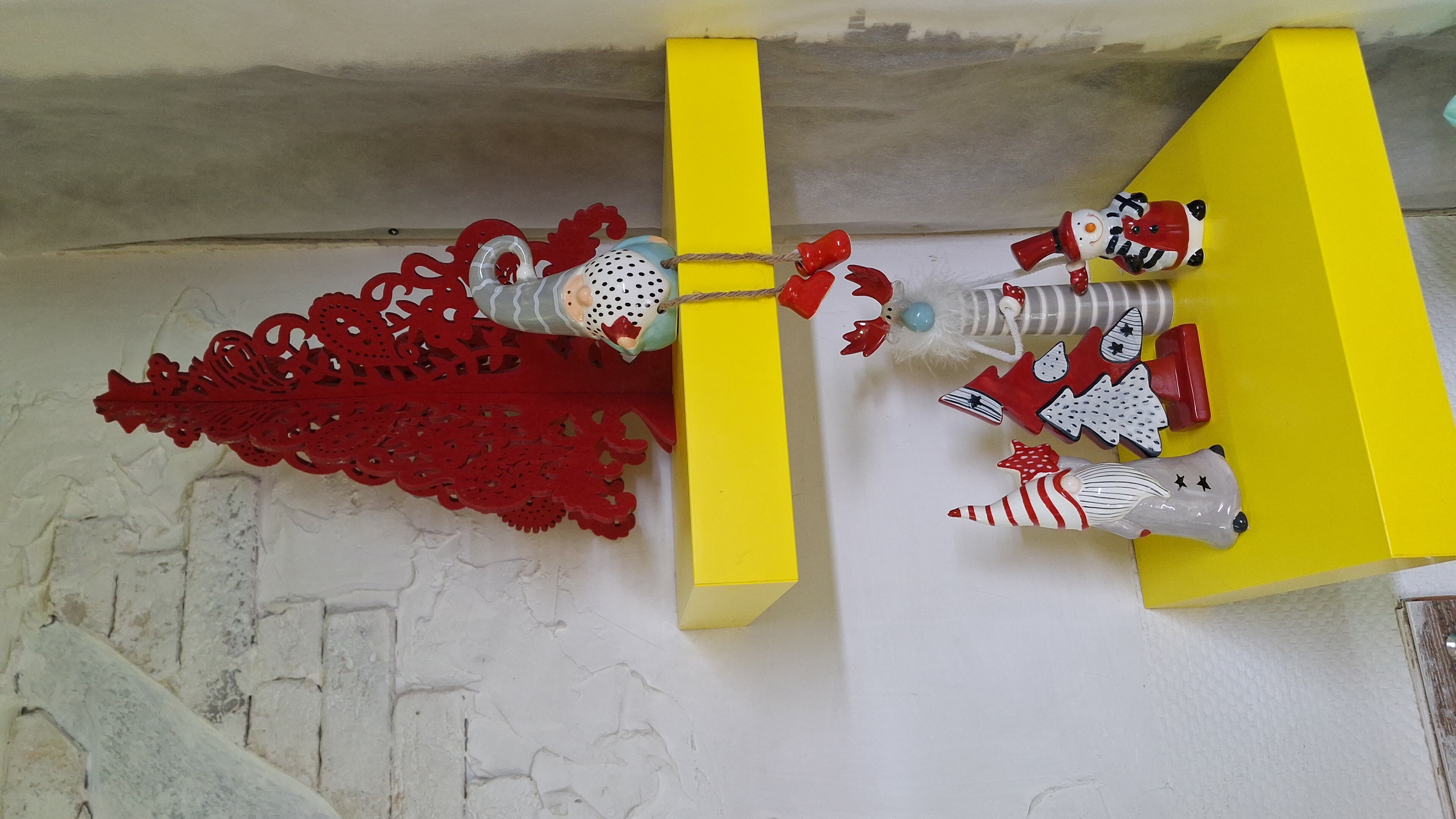 Фотография покупателя товара Фигурка керамика «Высокий лось», красный с бирюзовыми рогами, 22.3×5×6.3 см - Фото 3