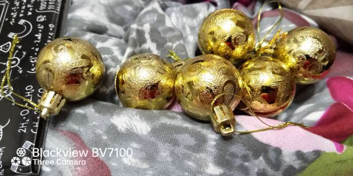 Фотография покупателя товара Набор шаров пластик d-4 см, 6 шт "Морозная зима" золото - Фото 1