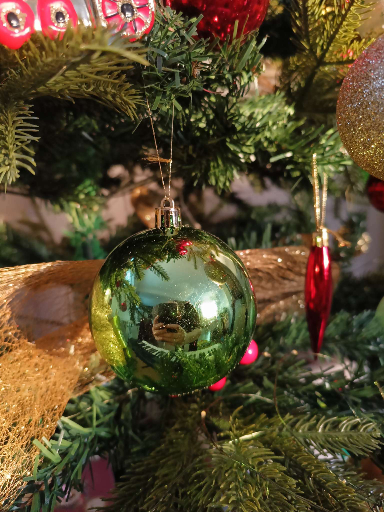 Фотография покупателя товара Ёлочные игрушки «Эстер», шары новогодние, набор d=8 см, 6 шт., узор, зелёный - Фото 1