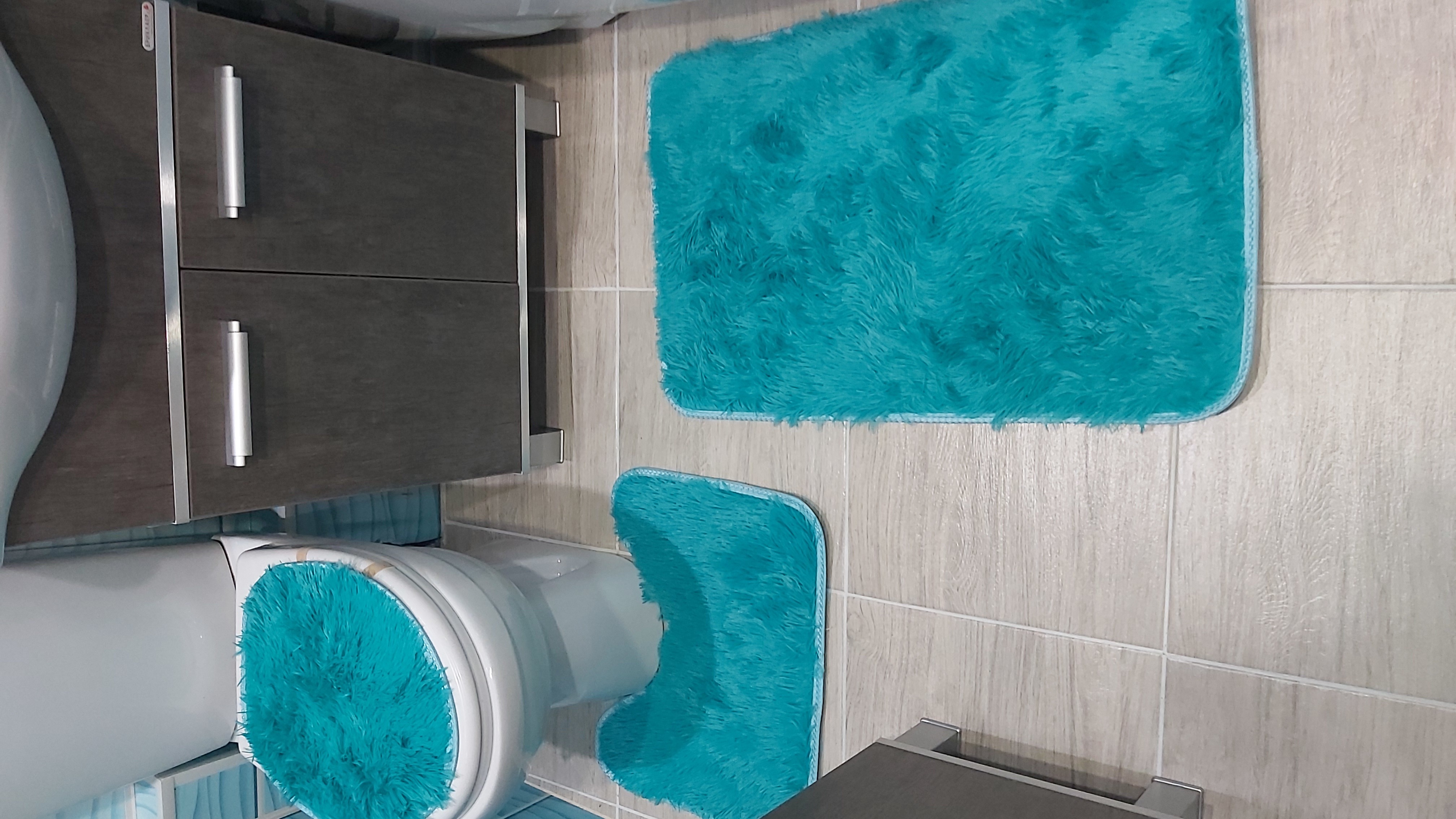 Фотография покупателя товара Набор ковриков для ванной и туалета Доляна «Плюшевый», 3 шт, 32×40, 40×50, 50×80 см, цвет синий - Фото 1