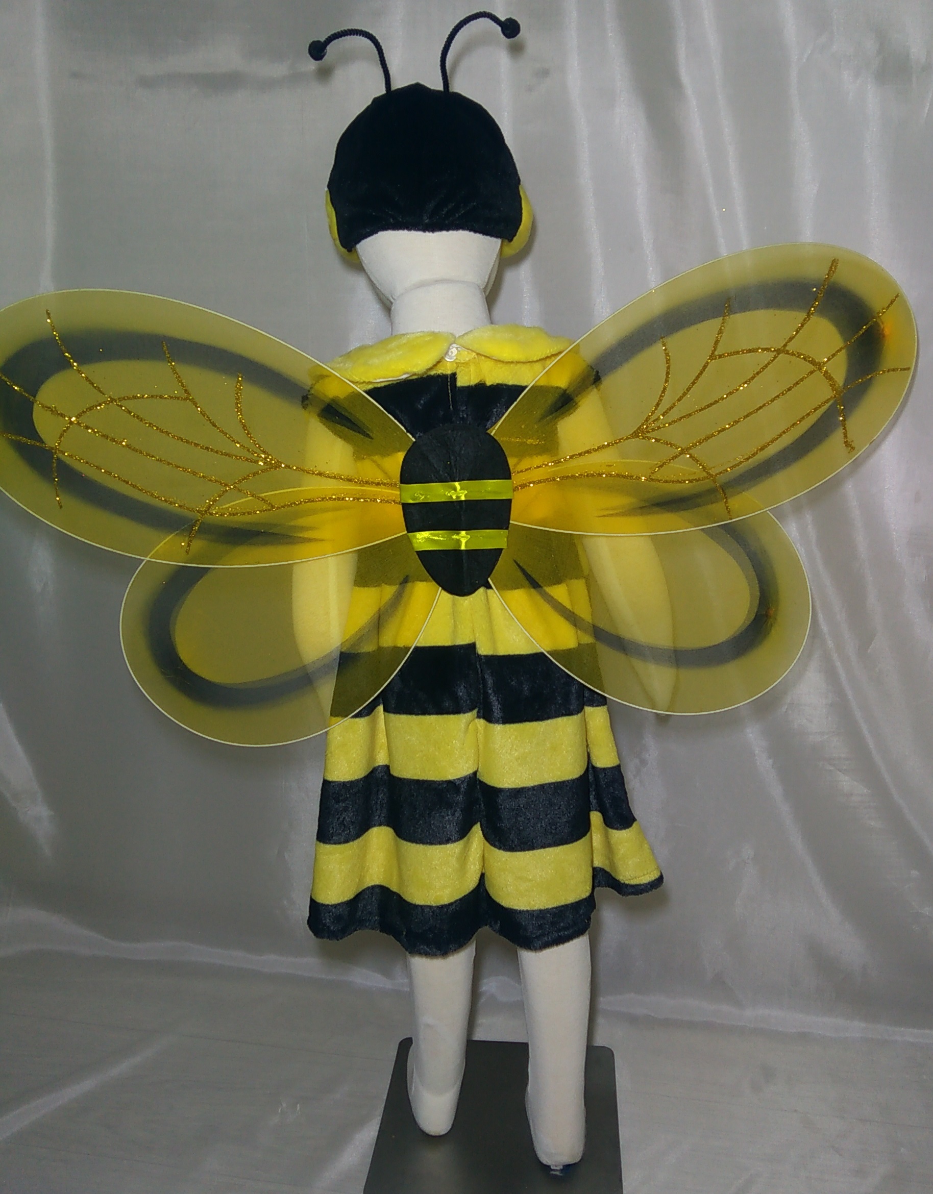 Фотография покупателя товара Карнавальный костюм «Пчёлка», платье, маска-шапочка, рост 122-128 см - Фото 3