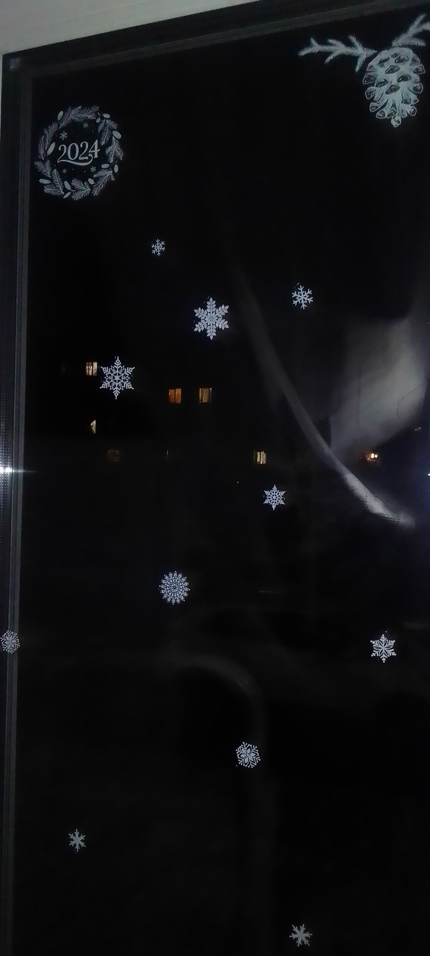 Фотография покупателя товара Наклейки на окна многоразовые «С Новым годом», 50×70 см - Фото 30