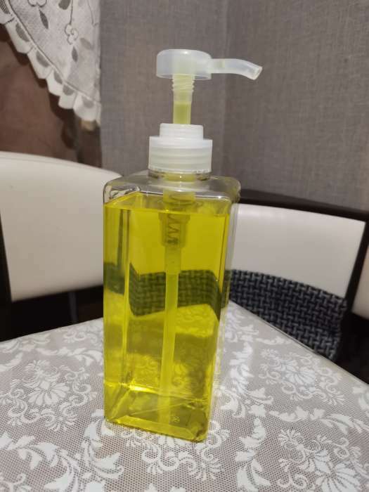 Фотография покупателя товара Дозатор для жидкого мыла Доляна, 700 мл, 6,5×20 см, цвет прозрачный - Фото 1