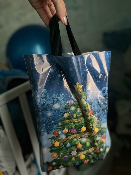 Фотография покупателя товара Пакет подарочный новогодний «Новогодний стиль», полиэтиленовый с петлевой ручкой 28×35, 50 мкм - Фото 20