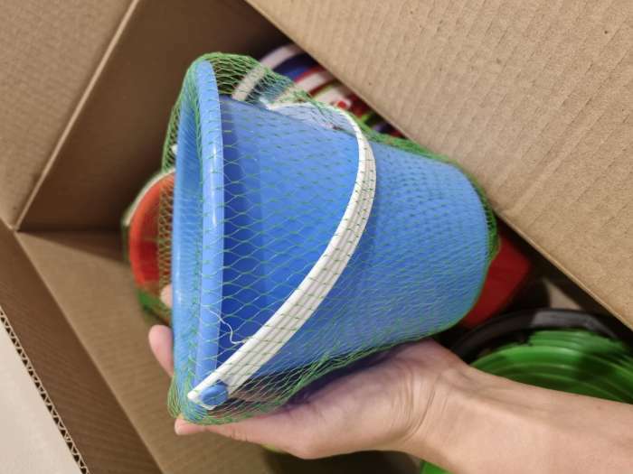 Фотография покупателя товара Ведро детское пластиковое для песочницы, 1.35 л, МИКС - Фото 3