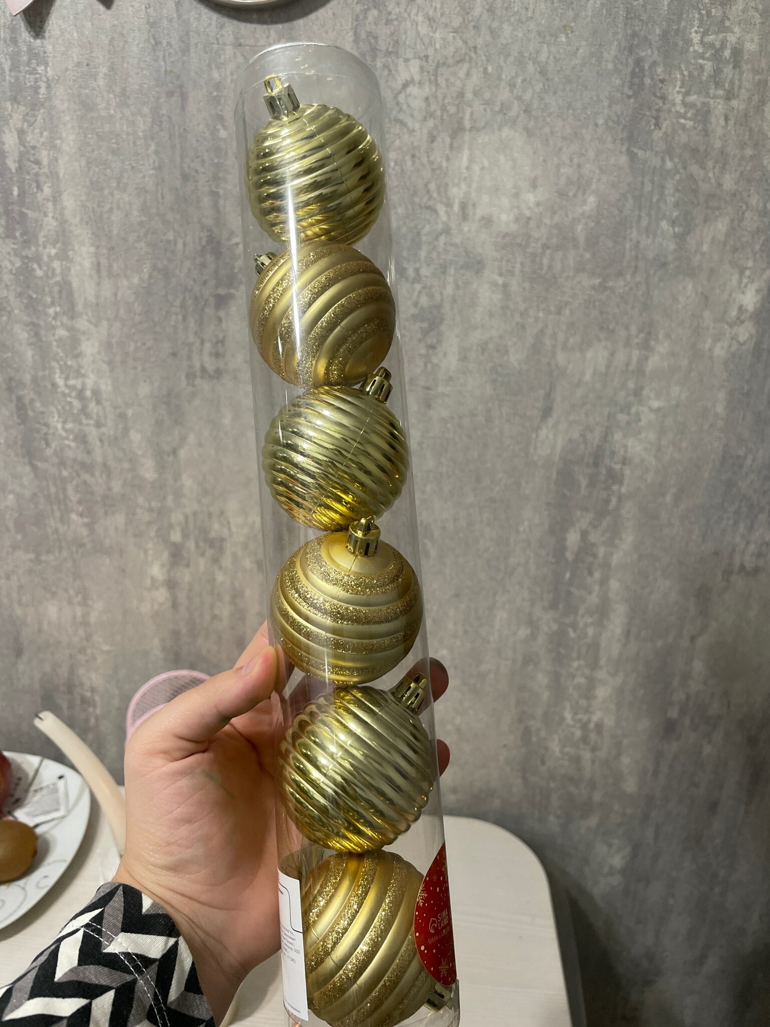 Фотография покупателя товара Набор шаров пластик d-6 см, 6 шт "Сияние" золотой