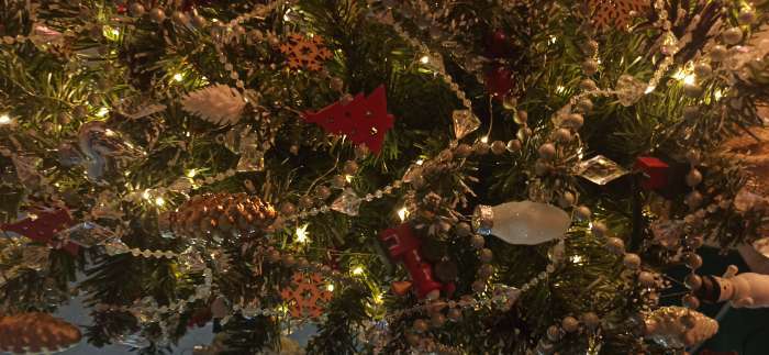 Фотография покупателя товара Елочные игрушки «Красные ели», 4.5×3.5 см - Фото 3