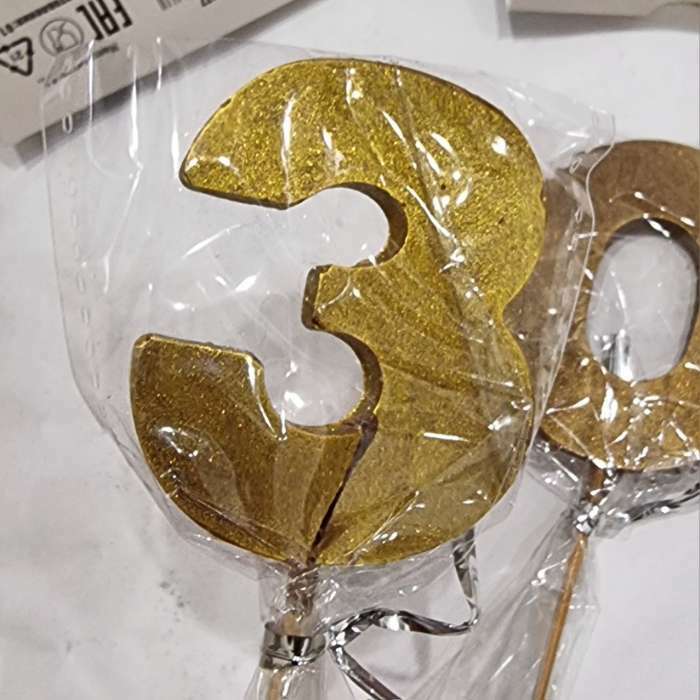 Фотография покупателя товара УЦЕНКА KONFINETTA Шоколадная цифра «8» на палочке - Фото 5