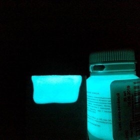 Фотография покупателя товара Краска акриловая люминесцентная (светящаяся в темноте), LUXART Lumi, 20 мл, небесно-голубой, небесно-голубое свечение (L4V20)