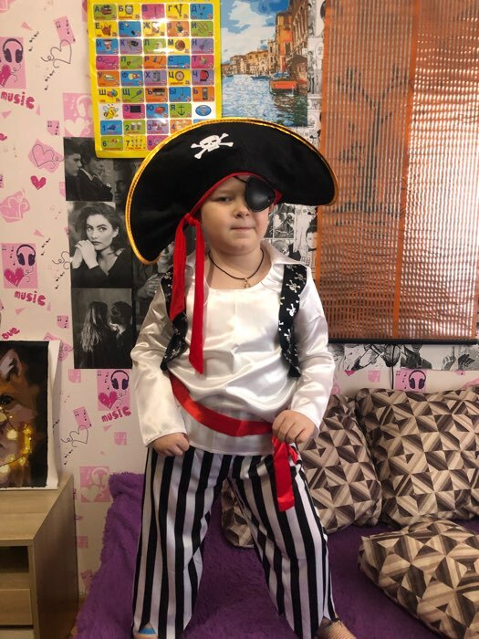 Фотография покупателя товара Карнавальный костюм "Пират", 5 предметов: шляпа, повязка, рубашка, пояс, штаны. Рост 122 см - Фото 1