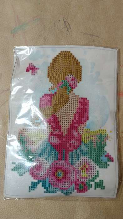 Фотография покупателя товара Алмазная мозаика с частичным заполнением «Девушка», 15 х 21 см, холст. Набор для творчества