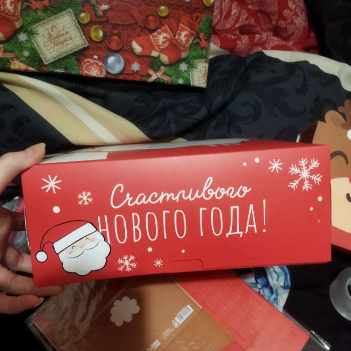 Фотография покупателя товара Коробка складная «Дед Мороз», 25 х 25 х 10 см, Новый год - Фото 4