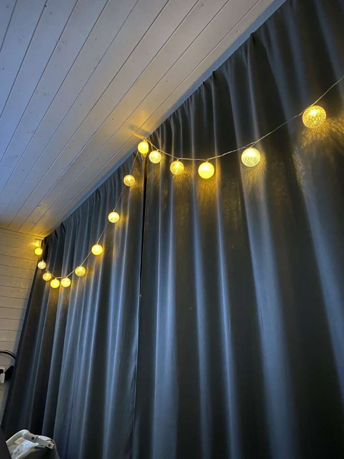 Фотография покупателя товара Гирлянда «Нить» 5 м с насадками «Клубки небесные», IP20, прозрачная нить, 20 LED, свечение тёплое белое, 220 В - Фото 14