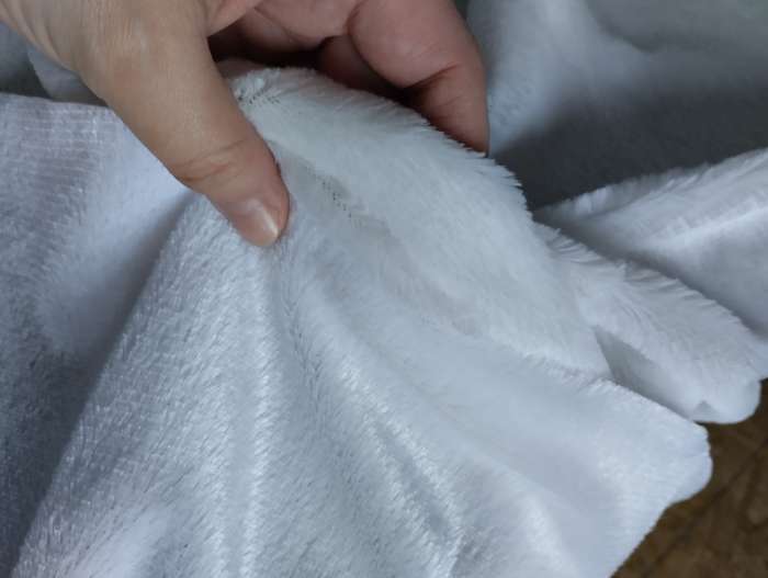 Фотография покупателя товара Лоскут для рукоделия, мех на трикотажной основе, 50 × 50 см, цвет белый - Фото 6