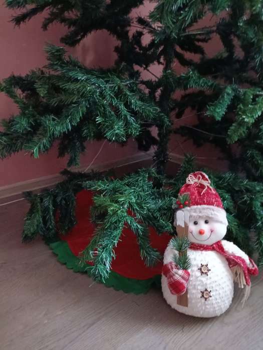 Фотография покупателя товара Коврик под ёлку «Зелёные рюши» 100 см, красно-зелёный - Фото 6