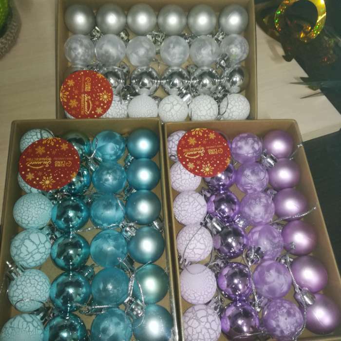 Фотография покупателя товара Набор шаров пластик d-3 см, 24 шт "Традиция" треск, серебро белый - Фото 4