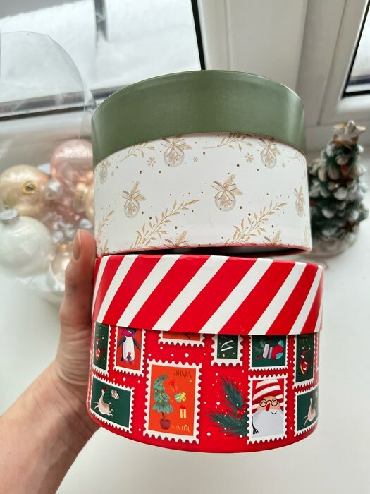 Фотография покупателя товара Коробка подарочная «Подарок от Деда Мороза», 12 х 8 см - Фото 2