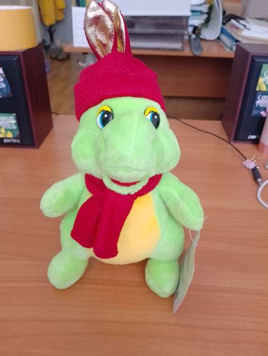 Фотография покупателя товара Мягкая игрушка «Дракон», в красной шапке с ушами, 15 см, цвет зелёный - Фото 1