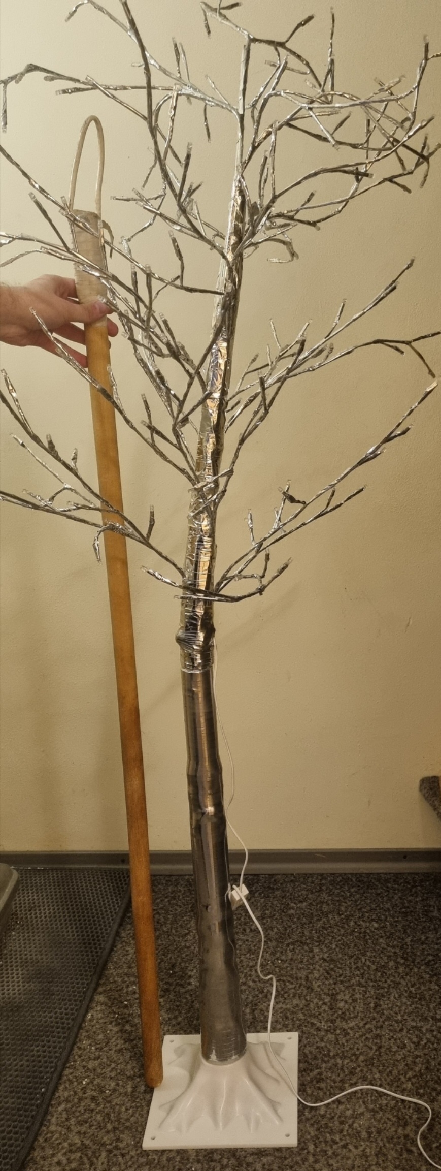 Фотография покупателя товара Светодиодное дерево «Серебристое» 1.8 м, 180 LED, постоянное свечение, 220 В, свечение белое - Фото 2