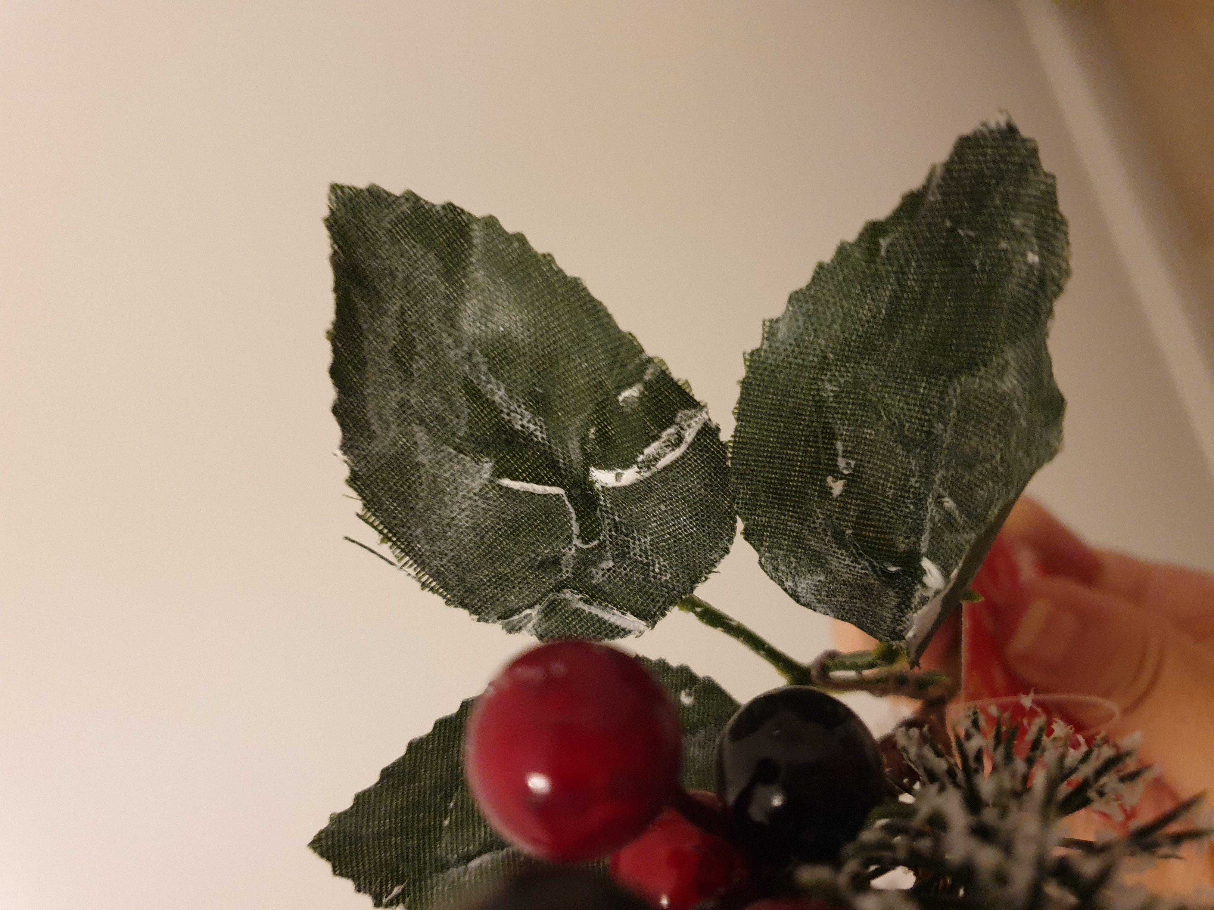 Фотография покупателя товара Декор "Зимнее очарование" шишка ягоды хвоя, 17 см - Фото 4