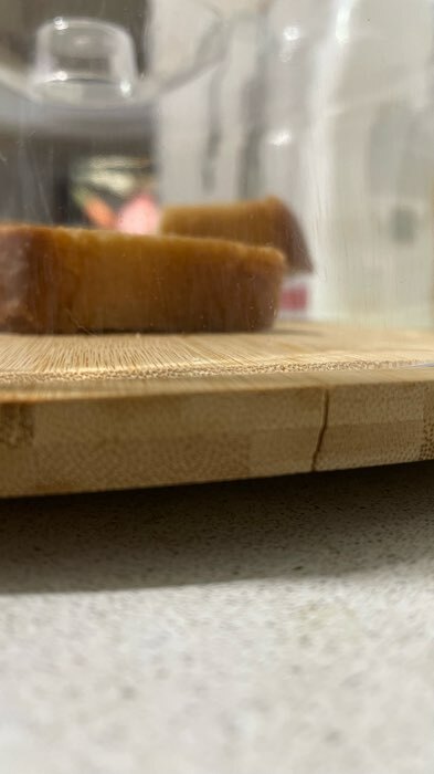 Фотография покупателя товара Маслёнка-сырница Доляна, d=28 см, бамбук