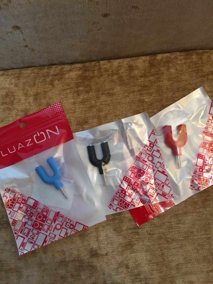 Фотография покупателя товара Разветвитель Luazon, Jack 3.5 мм (4pin)(m)-2xJack 3.5 (3 pin)(f), для микро и наушников - Фото 1