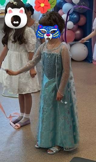 Фотография покупателя товара Карнавальный костюм «Эльза», платье, корона, р. 32, рост 122 см - Фото 1