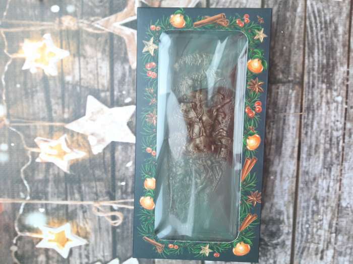 Фотография покупателя товара Коробка для шоколада «Зима - Время волшебства», с окном, 17,3 × 8,8 × 1,5 см - Фото 2