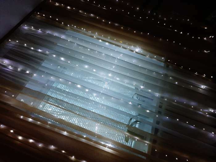 Фотография покупателя товара Гирлянда «Занавес» 2.8 × 3 м роса на крючках, с пультом, IP20, серебристая нить, 300 LED, свечение белое, 8 режимов, USB - Фото 3