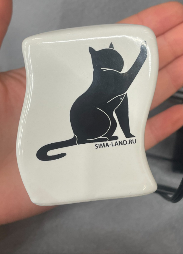 Фотография покупателя товара Набор керамический для специй на металлической подставке «Коты», 2 шт, цвет белый-чёрный - Фото 3