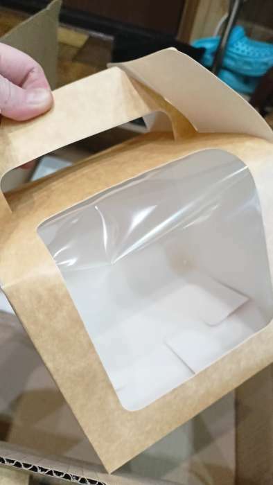 Фотография покупателя товара Кондитерская складная коробка для 4 капкейков, крафт 16 х 16 х 14 см - Фото 1