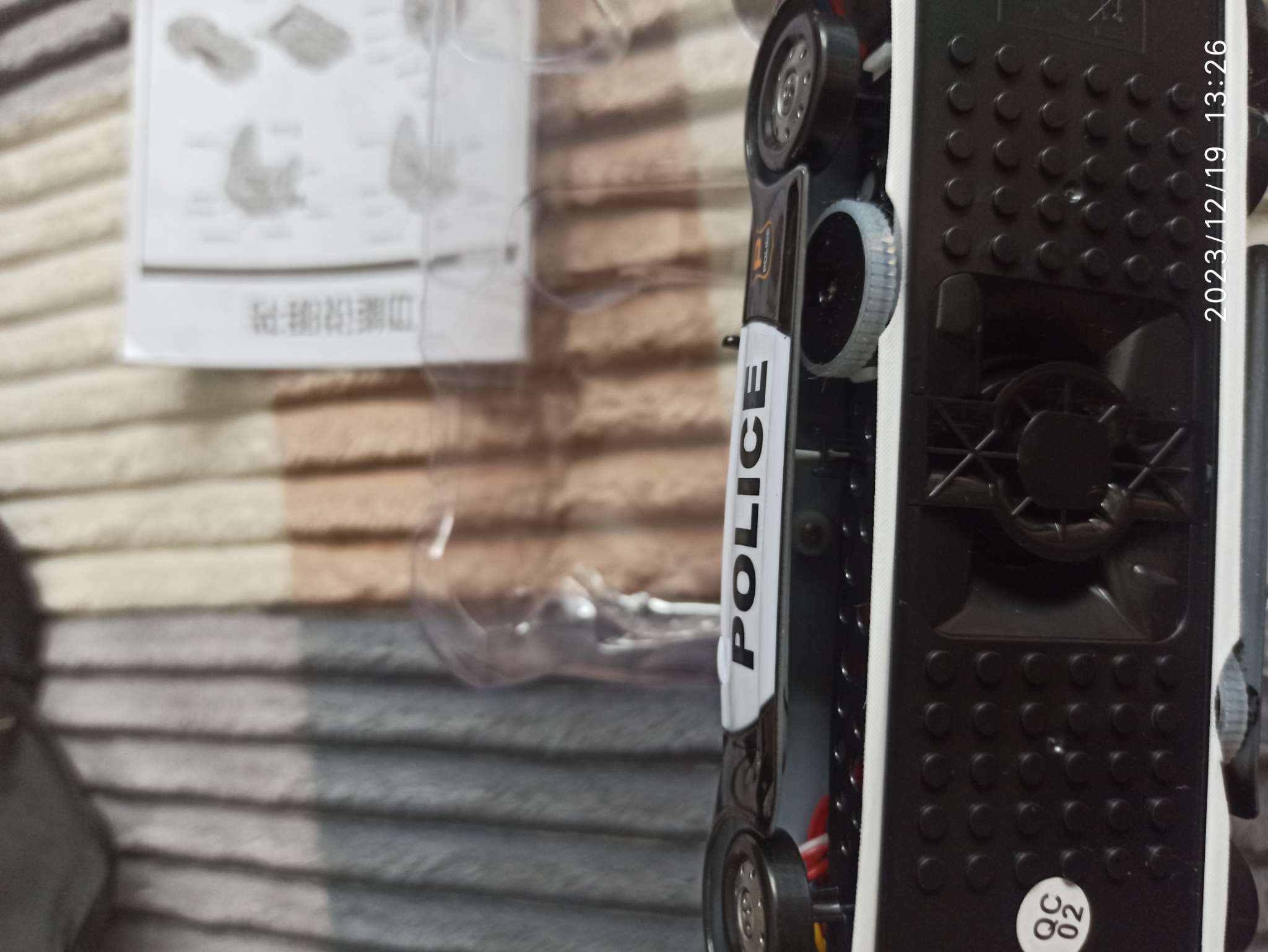 Фотография покупателя товара Антигравитационная машинка «Полиция», радиоуправление, аккумулятор, ездит по стенам - Фото 2