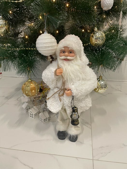 Фотография покупателя товара Дед Мороз "В белой шубке, с фонариком" 43 см - Фото 1