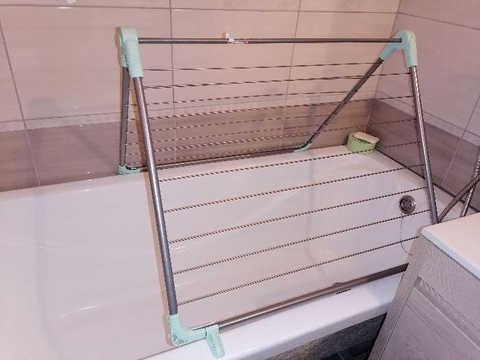 Фотография покупателя товара Сушилка для белья на ванну складная, рабочая длина 10 м, цвет МИКС - Фото 6