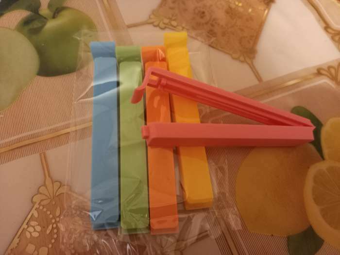 Фотография покупателя товара Зажимы для пакетов Доляна «Лёд», 10,5 см, 5 шт, цвет МИКС
