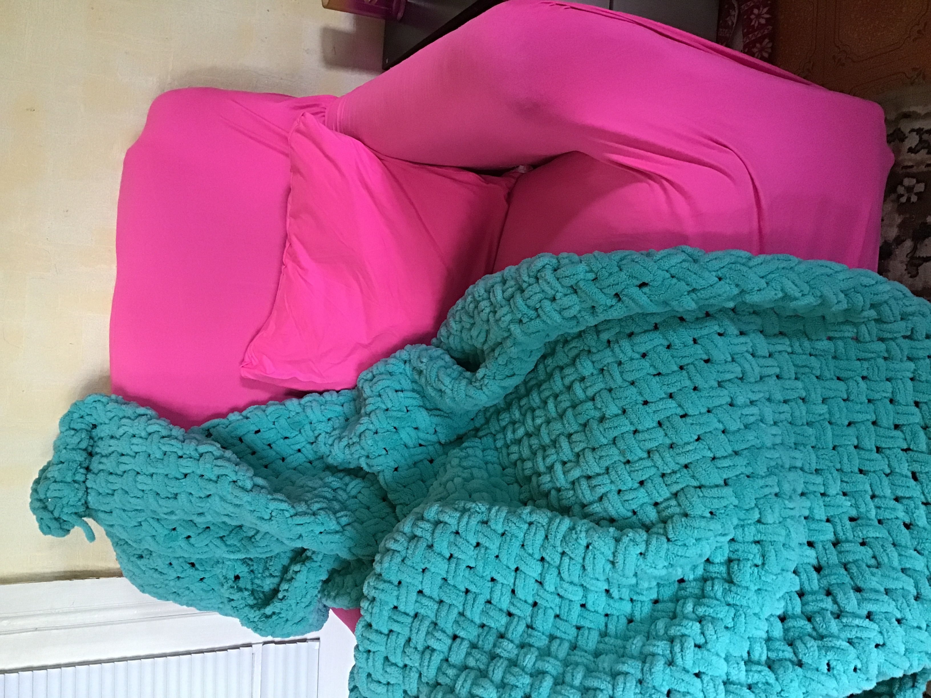Фотография покупателя товара Чехол для мягкой мебели в детскую Collorista на кресло, наволочка 40х40 см в подарок, розовый - Фото 2