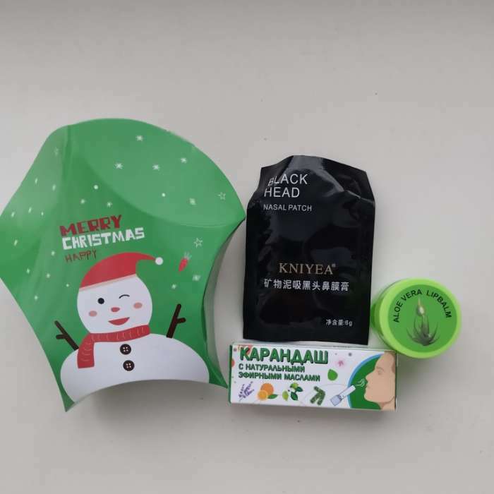 Фотография покупателя товара Подарочный новогодний набор №4: ингалятор, бальзам для губ и маска для лица - Фото 4