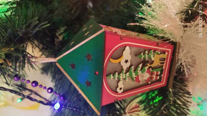 Фотография покупателя товара Ёлочная игрушка «Фонарь с Дедом Морозом», от батареек, свечение тёплое белое - Фото 2