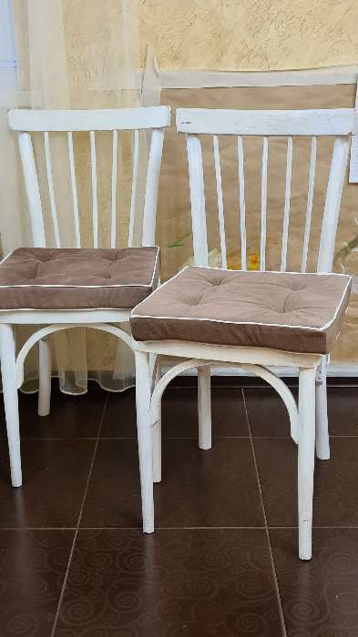 Фотография покупателя товара Подушка на стул 38х38 см, h 5 см, цвет коричневый, велюр, поролон, кант - Фото 7