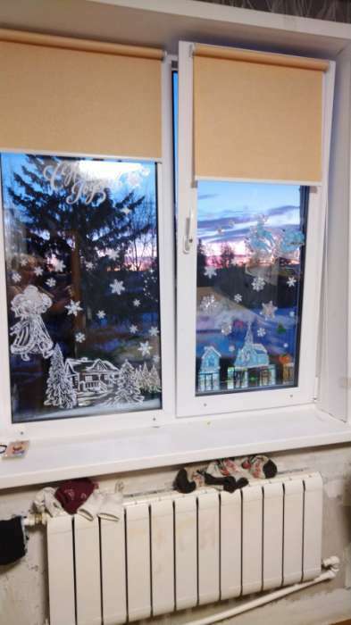 Фотография покупателя товара Наклейки на окна многоразовые «С Новым годом», 50×70 см - Фото 25