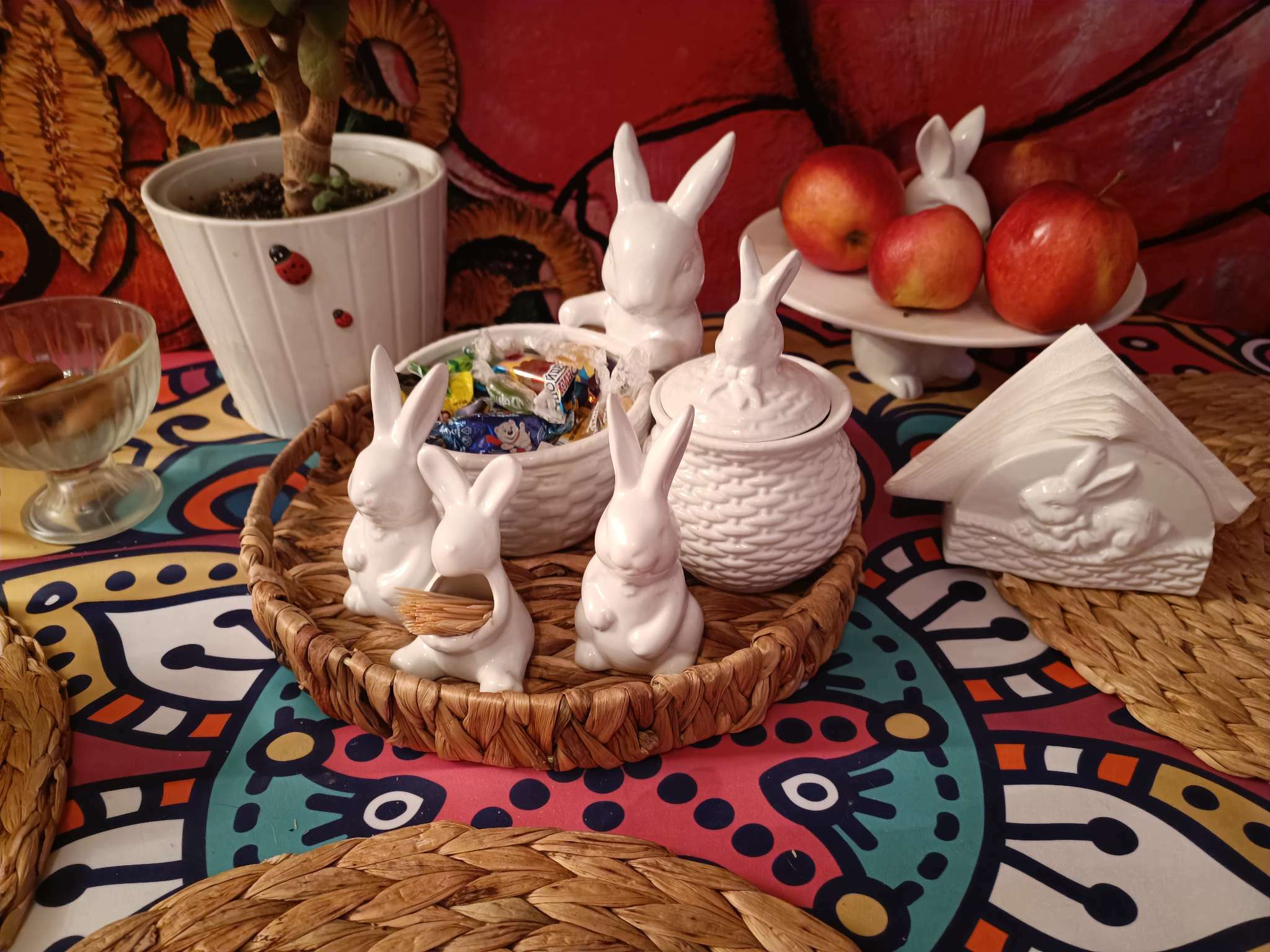 Фотография покупателя товара Салфетница Доляна «Зайка», 11.5×5.5×7.5 см, белая - Фото 1