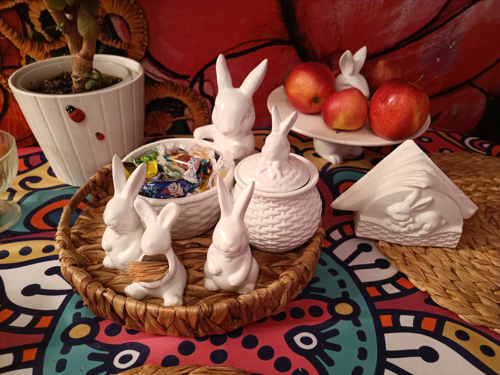 Фотография покупателя товара Подставка под зубочистки Доляна «Зайка», 5.5×5×9 см, белая - Фото 9