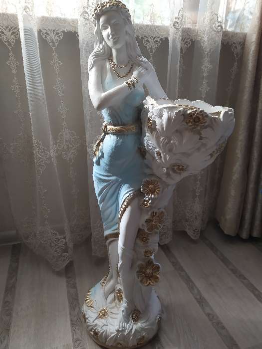 Фотография покупателя товара Фигура с кашпо "Лесная фея", бело-золотая голубая, 1л/ 85см - Фото 4