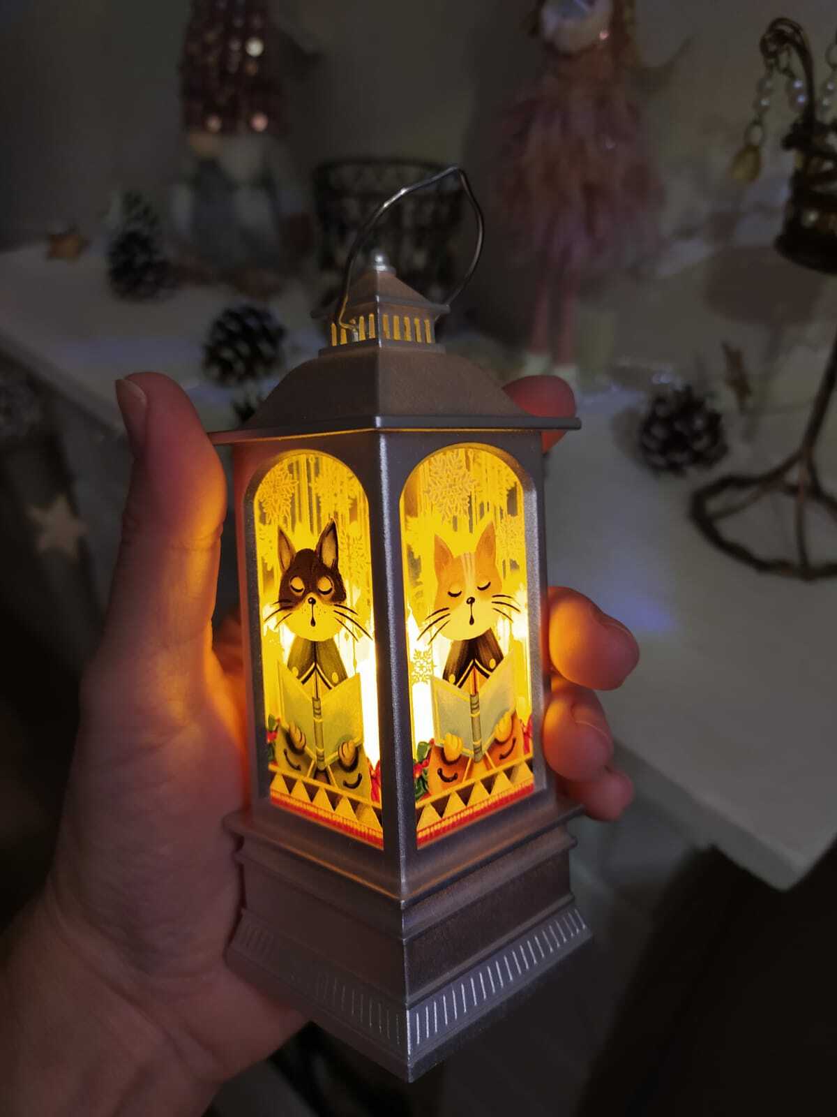 Фотография покупателя товара Светодиодная фигура «Серебристый фонарь с котиками» 5 × 12 × 5 см, пластик, батарейки AG13х3, свечение тёплое белое - Фото 2