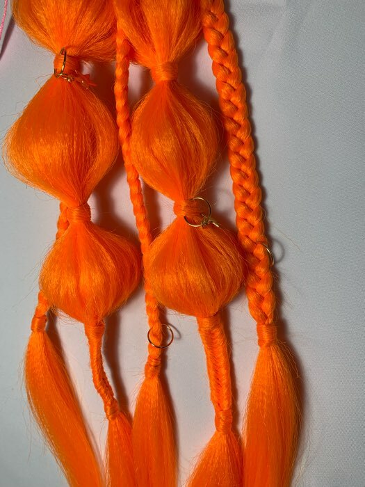 Фотография покупателя товара SIM-BRAIDS Канекалон однотонный, гофрированный, 65 см, 90 гр, цвет оранжевый(#Orange)