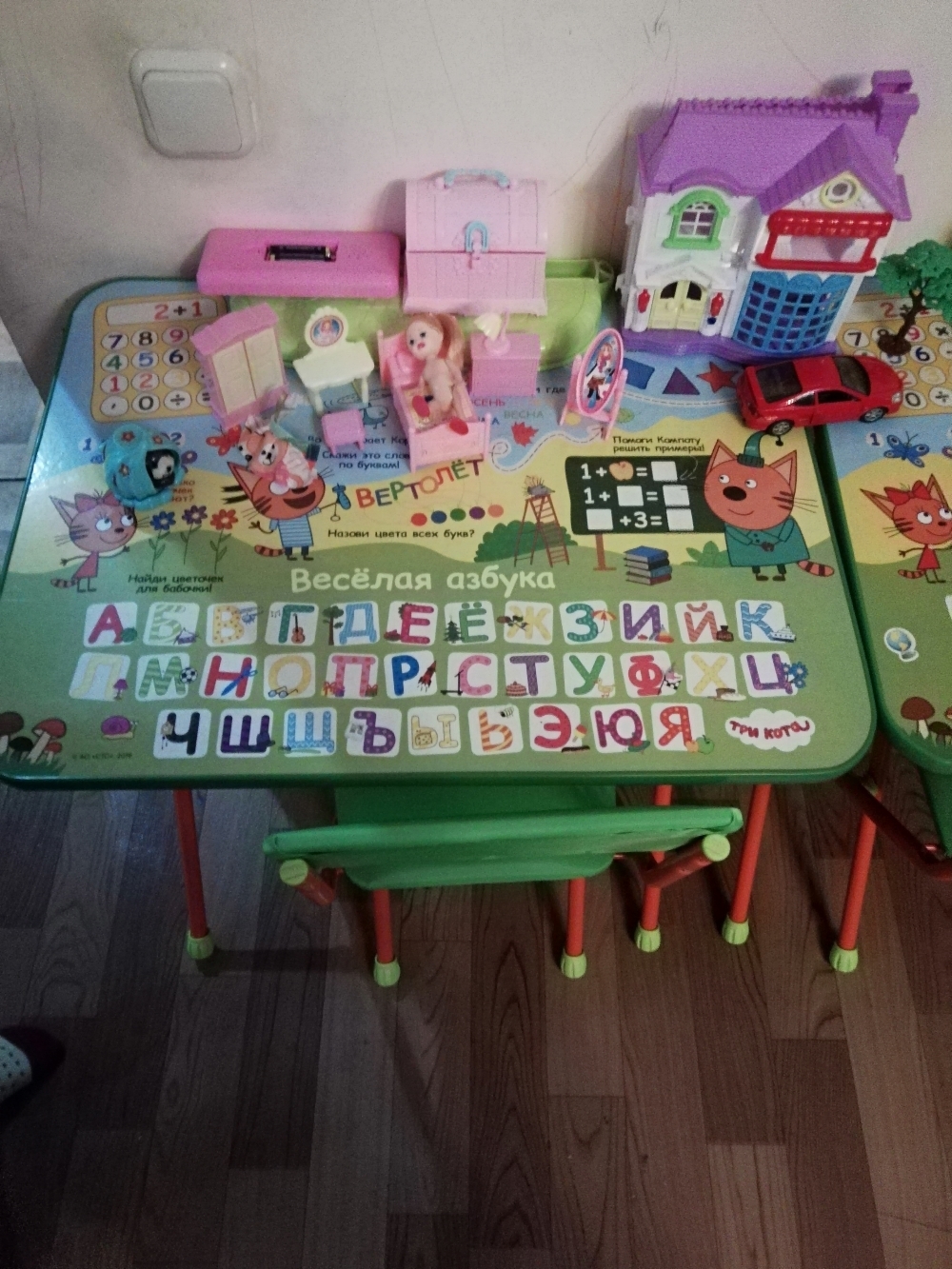 Фотография покупателя товара Комплект детской мебели «Три кота», стол, стул мягкий - Фото 3